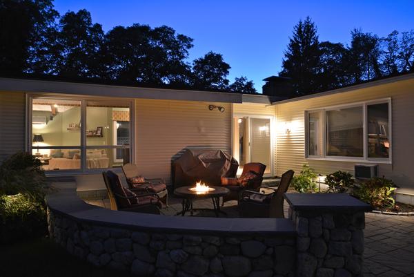 64 Topsfield Road Wenham, MA 01984 - Photo 4 of 30 Gallery Image 4