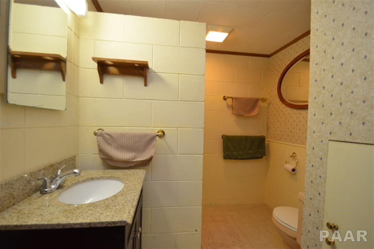 1236 North Rim Road East Peoria, IL 61611 - Photo 20 of 28 Gallery Image 20