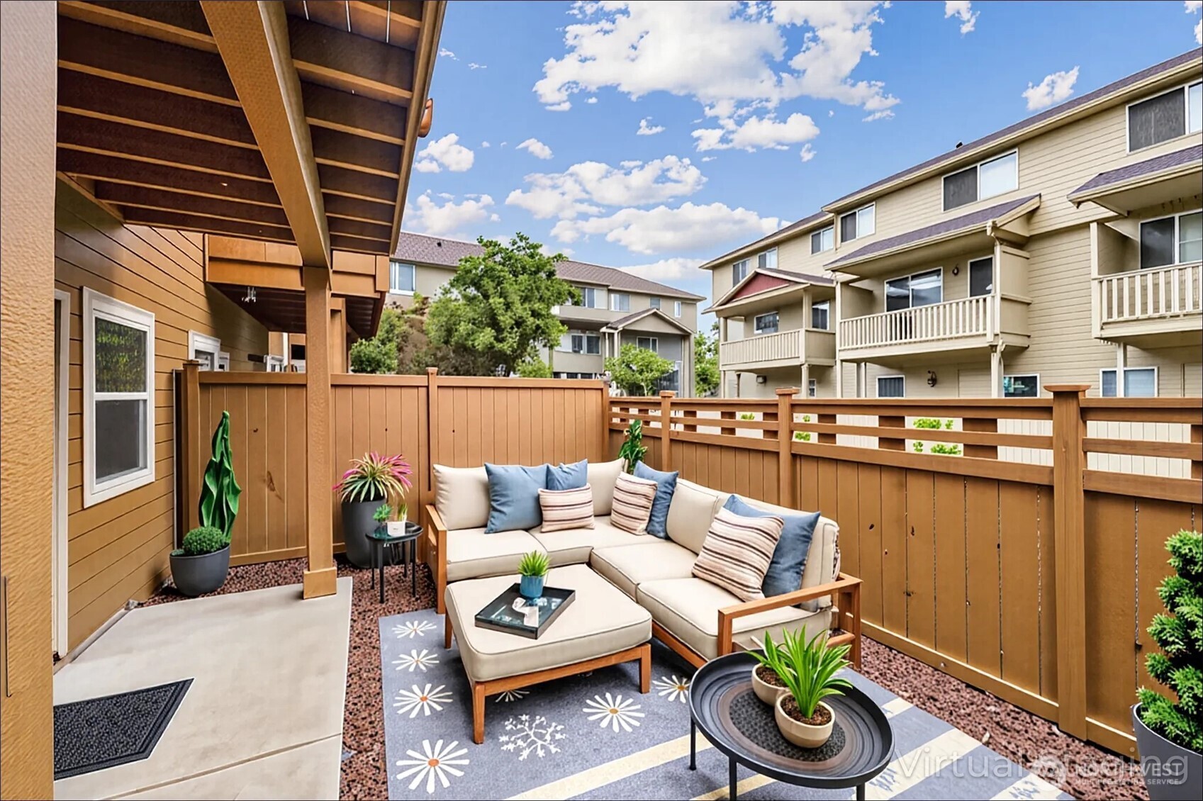 4660 Northeast 3rd Court, Unit J3 Renton, WA 98059 - Photo 13 of 33