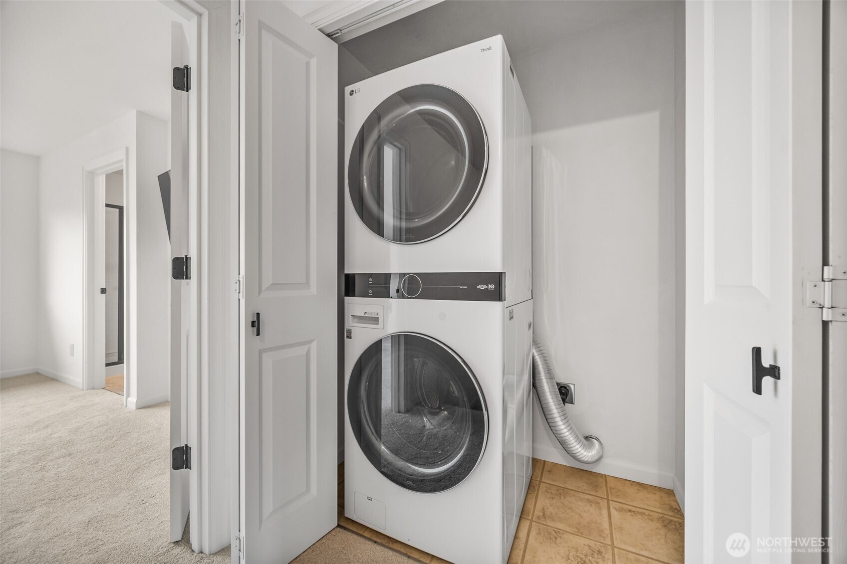 4660 Northeast 3rd Court, Unit J3 Renton, WA 98059 - Photo 20 of 33