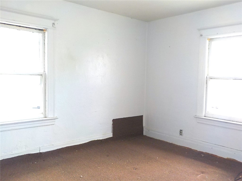 370 Cottage Street Rochester, NY 14611 - Photo 15 of 16