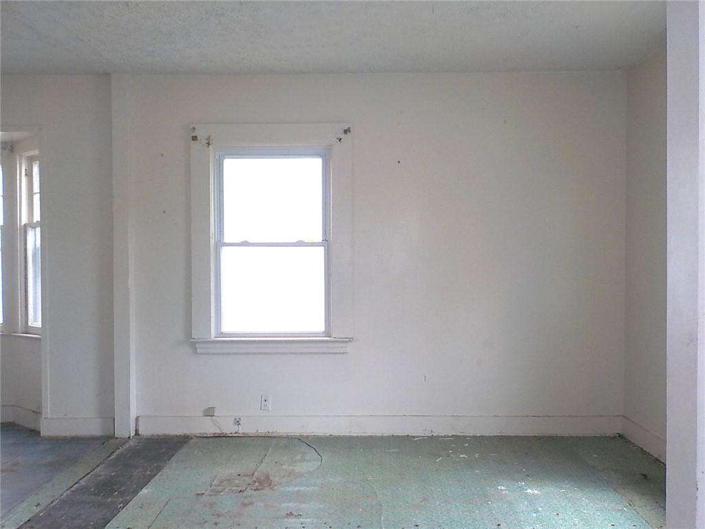 370 Cottage Street Rochester, NY 14611 - Photo 4 of 16