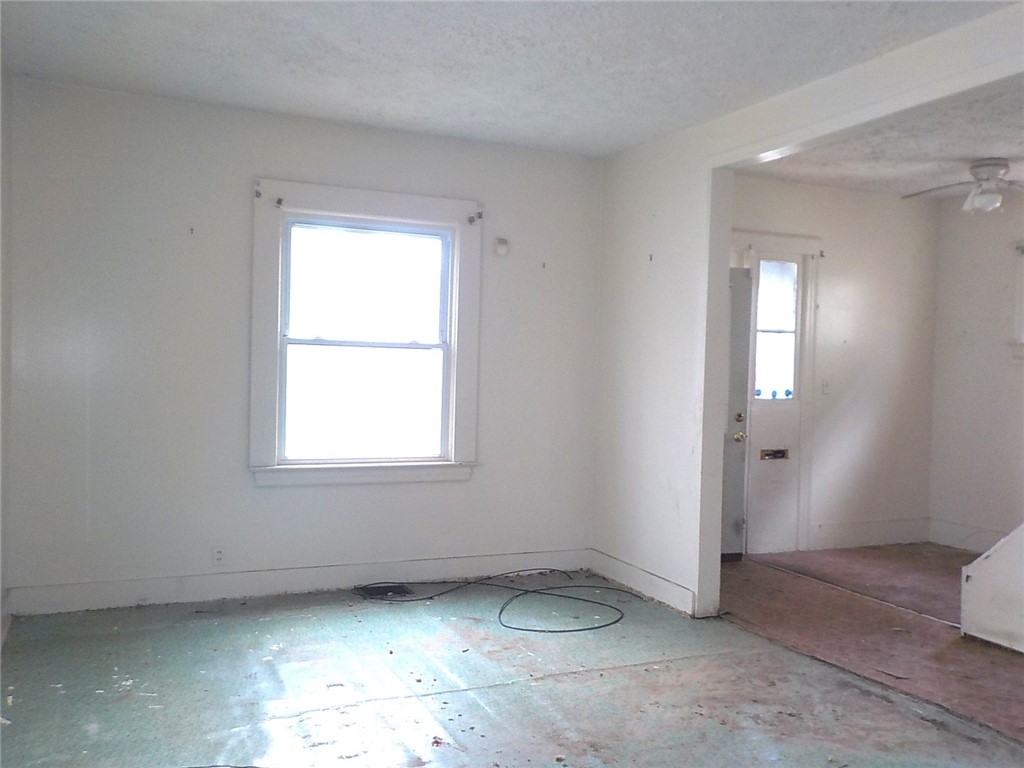 370 Cottage Street Rochester, NY 14611 - Photo 5 of 16