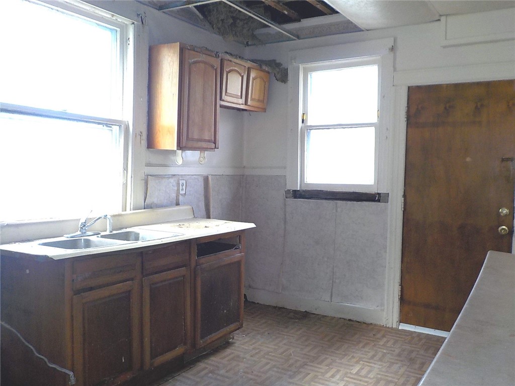 370 Cottage Street Rochester, NY 14611 - Photo 7 of 16