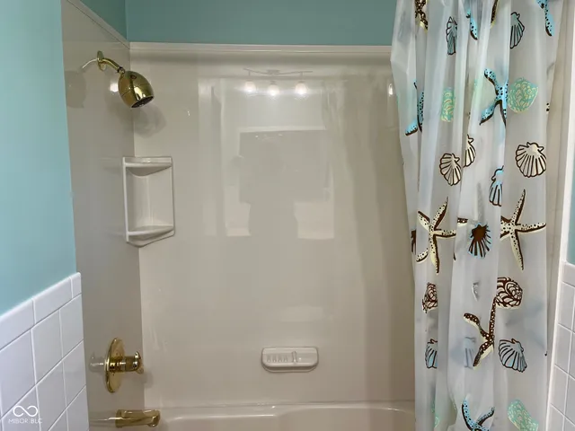 $349,000 | 8050 Murphy Court, Indianapolis, IN 46256