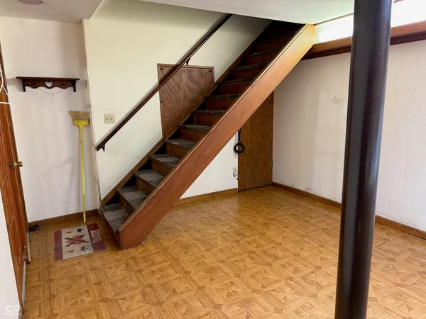 $344,000 | 8050 Murphy Court, Indianapolis, IN 46256