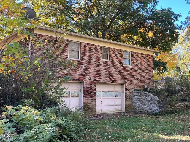 $349,000 | 8050 Murphy Court, Indianapolis, IN 46256