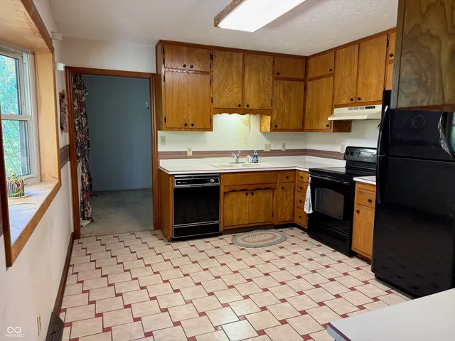 $349,000 | 8050 Murphy Court, Indianapolis, IN 46256