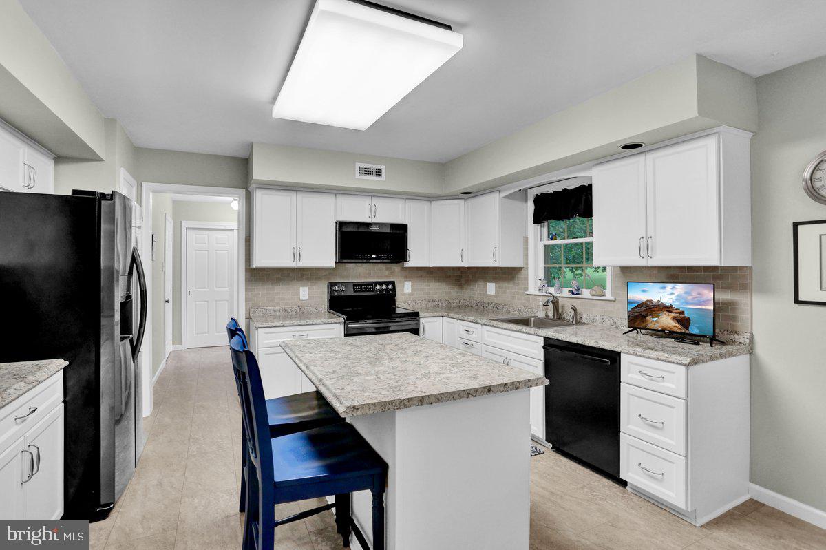 198 Bard Road Pottstown, PA 19465 - Photo 11 of 64 Kitchen view 2