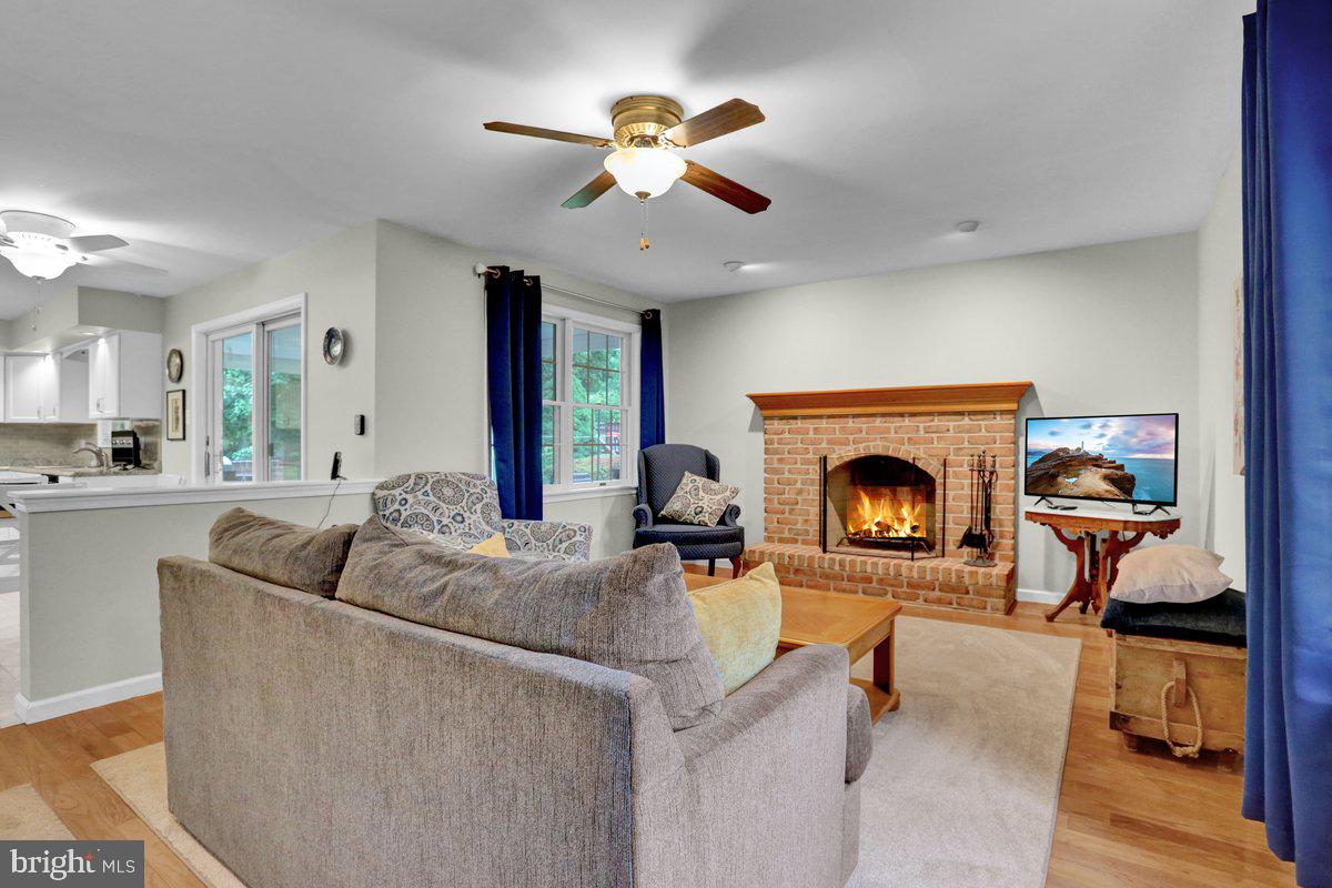198 Bard Road Pottstown, PA 19465 - Photo 15 of 64 Family room view 1