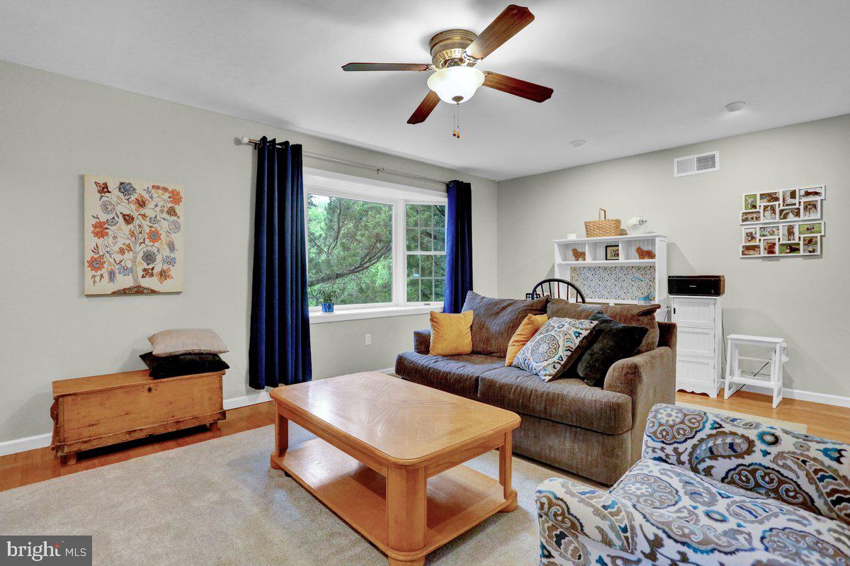 198 Bard Road Pottstown, PA 19465 - Photo 17 of 64 Family room view 3