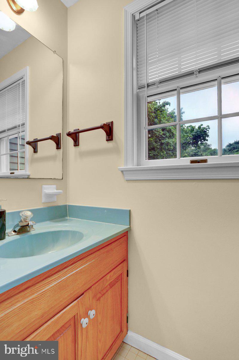 198 Bard Road Pottstown, PA 19465 - Photo 19 of 64 First floor half bath view 2