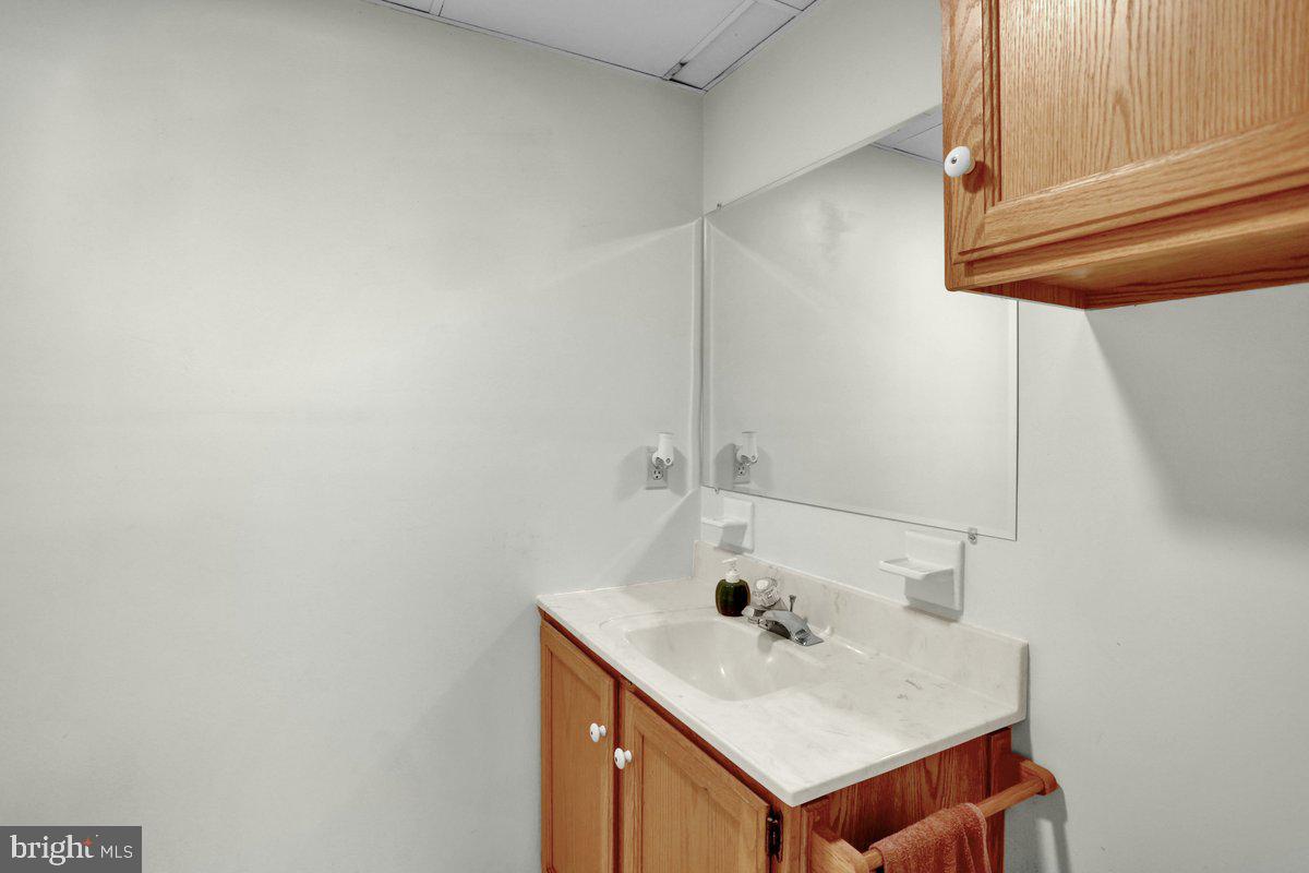 198 Bard Road Pottstown, PA 19465 - Photo 36 of 64 Basement half bath view 1