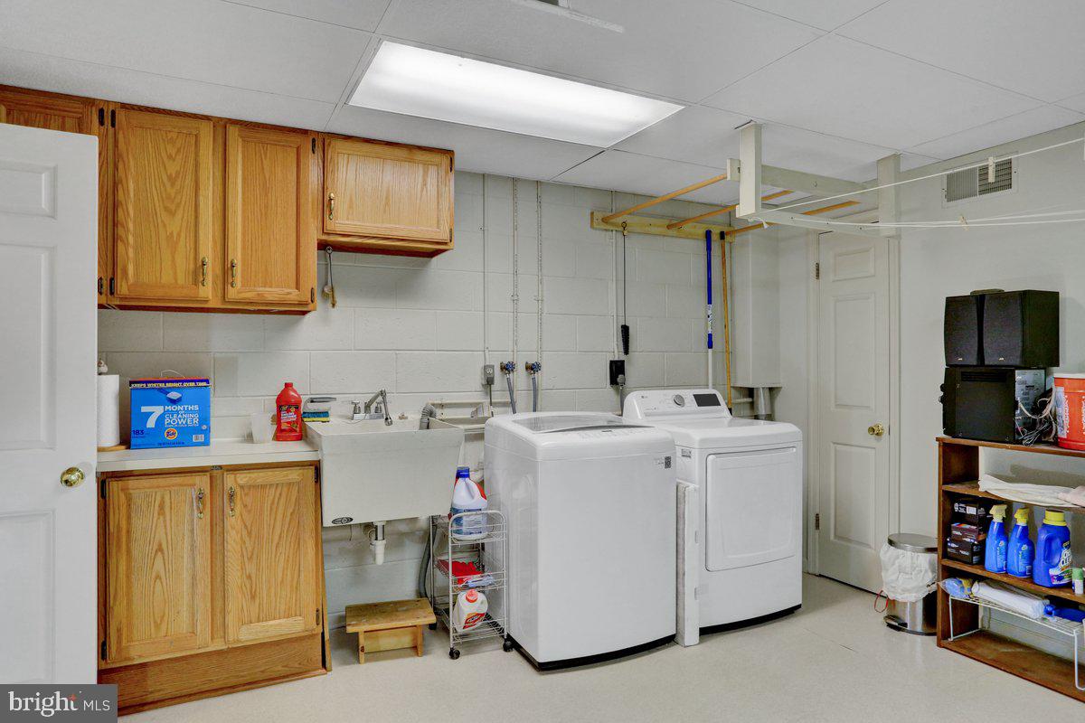 198 Bard Road Pottstown, PA 19465 - Photo 38 of 64 Basement laundry (washer and dryer not included)