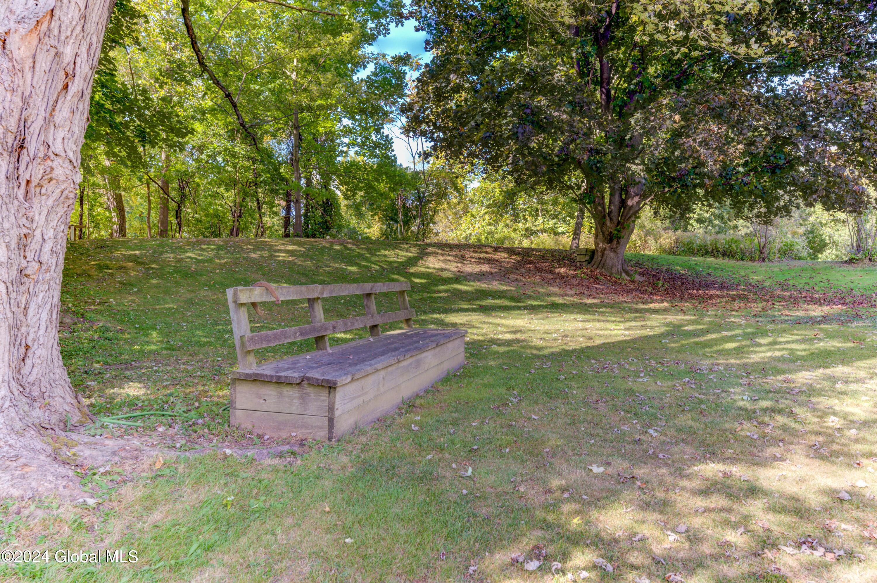323 Dunnsville Road Rotterdam, NY 12306 - Photo 14 of 56 Bench