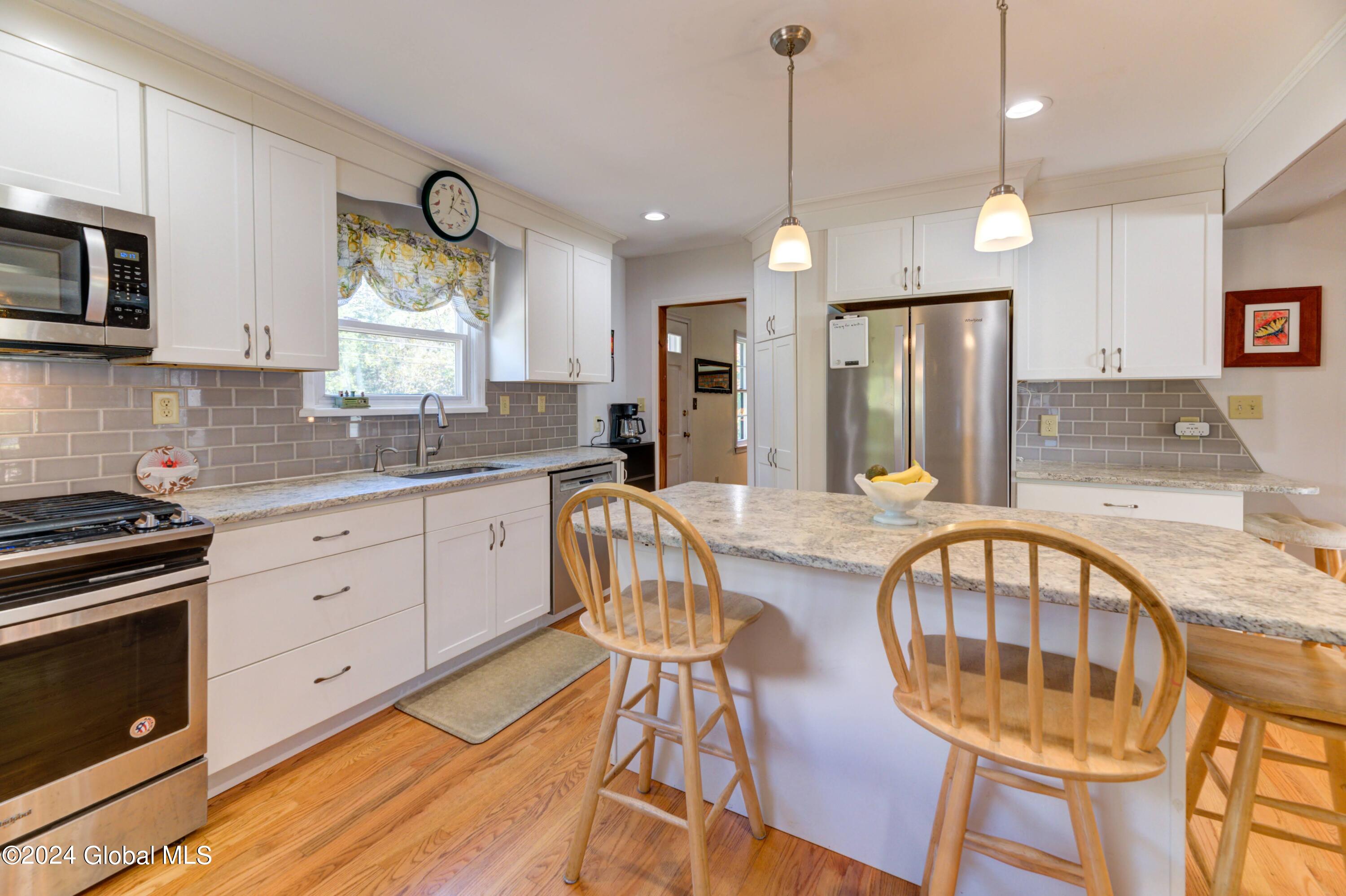 323 Dunnsville Road Rotterdam, NY 12306 - Photo 20 of 56 Kitchen