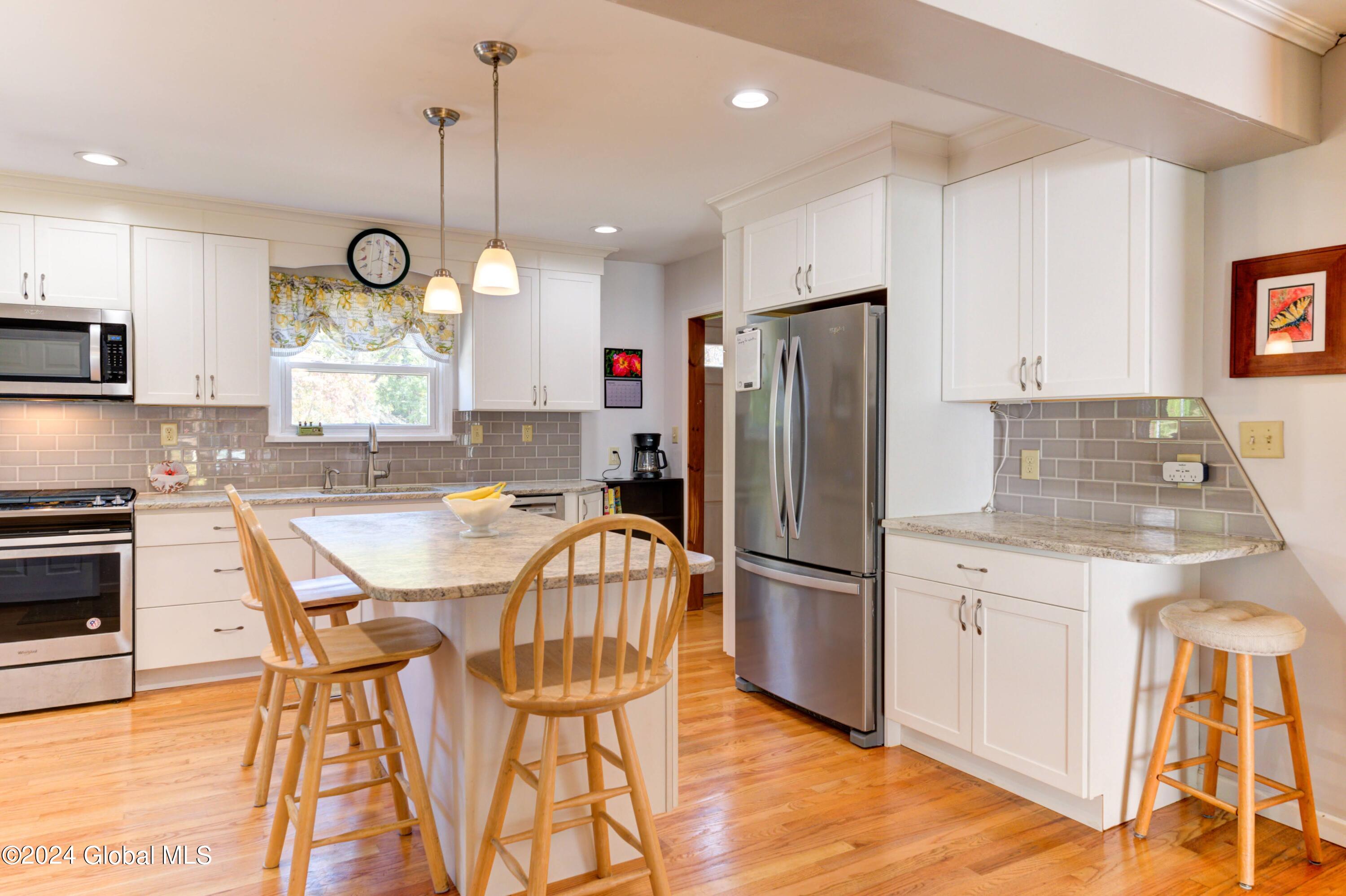 323 Dunnsville Road Rotterdam, NY 12306 - Photo 26 of 56 Kitchen