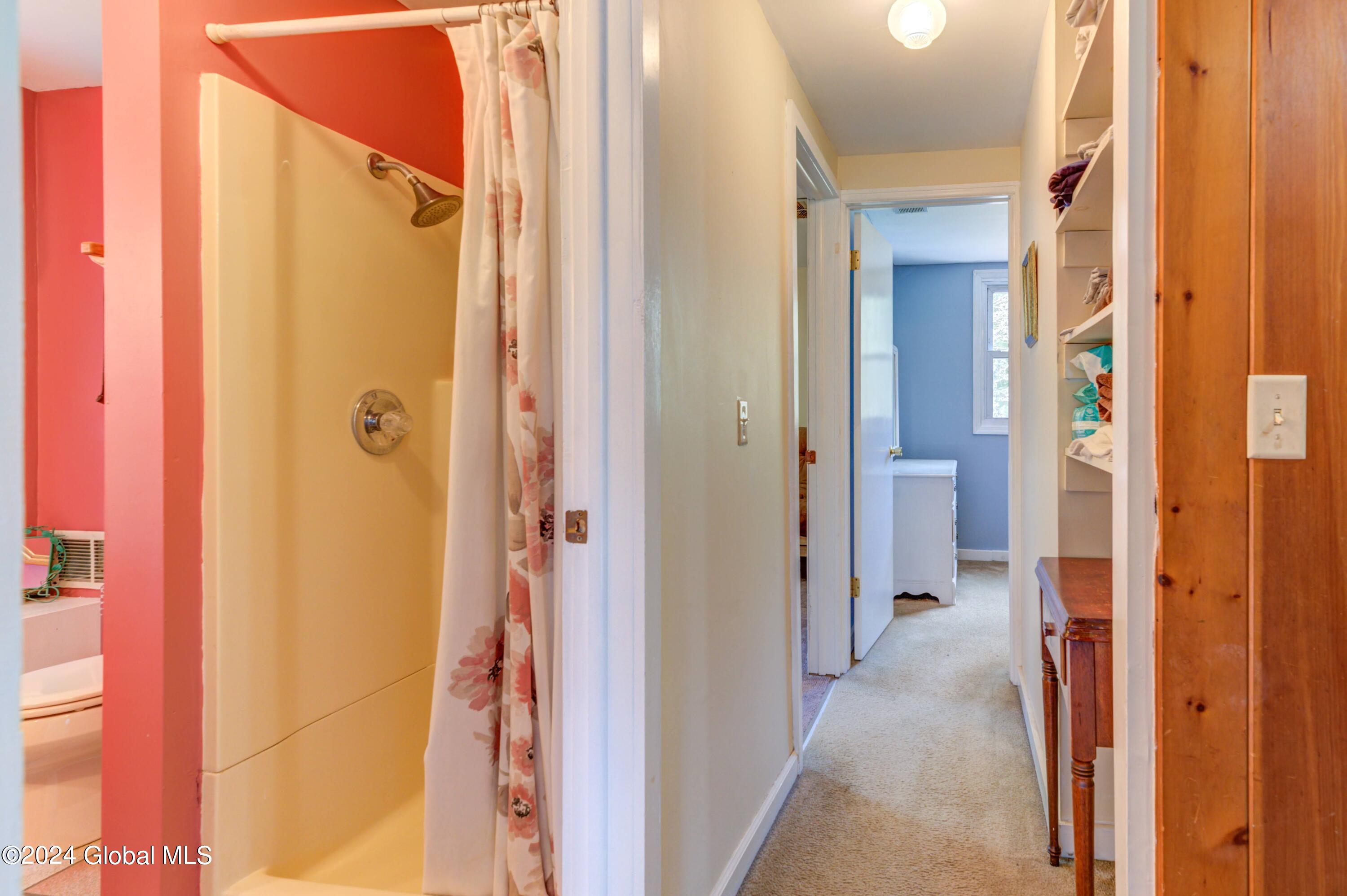 323 Dunnsville Road Rotterdam, NY 12306 - Photo 43 of 56 Second Floor Full Bath