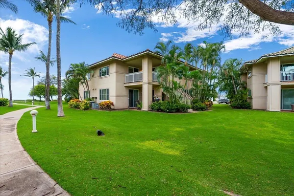 $1,170,000 | 16 Kai Makani Loop, Unit D201, Kihei, HI 96753