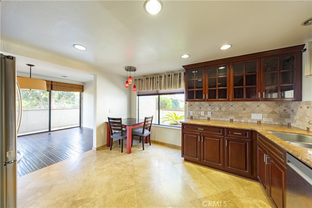 6242 Riviera Circle Long Beach, CA 90815 - Photo 8 of 29 a kitchen with lots of counter top space