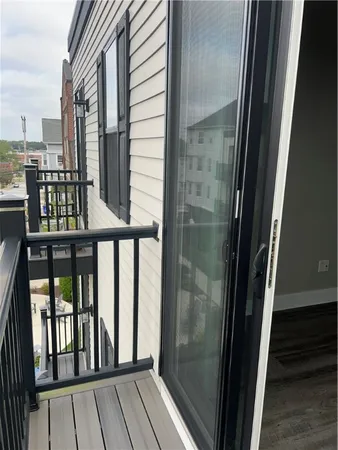 $1,900 | 128 Dean Street, Unit 302, Providence, RI 02903