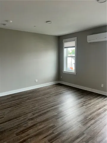 $1,900 | 128 Dean Street, Unit 302, Providence, RI 02903