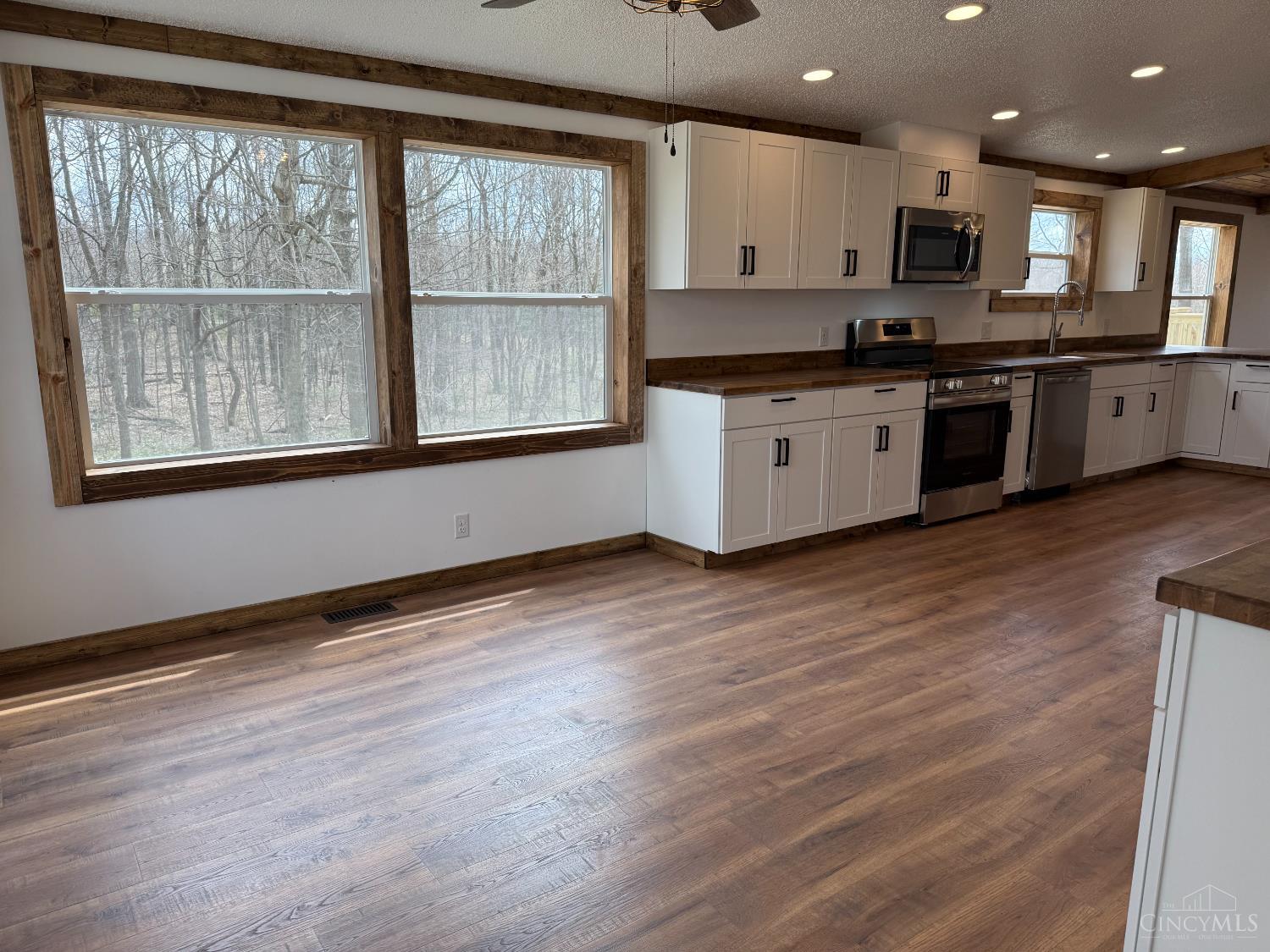 4825 Mt Washington Road Hillsboro, OH 45133 - Photo 4 of 23