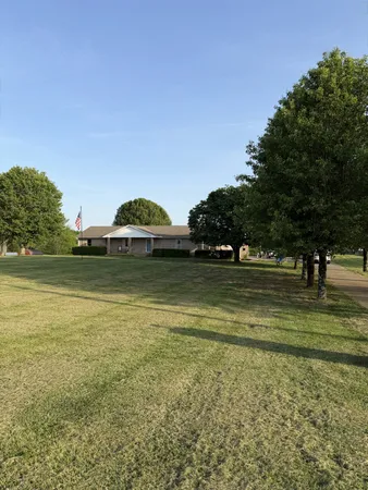 $565,000 | 1976 Hartsville Pike, Gallatin, TN 37066