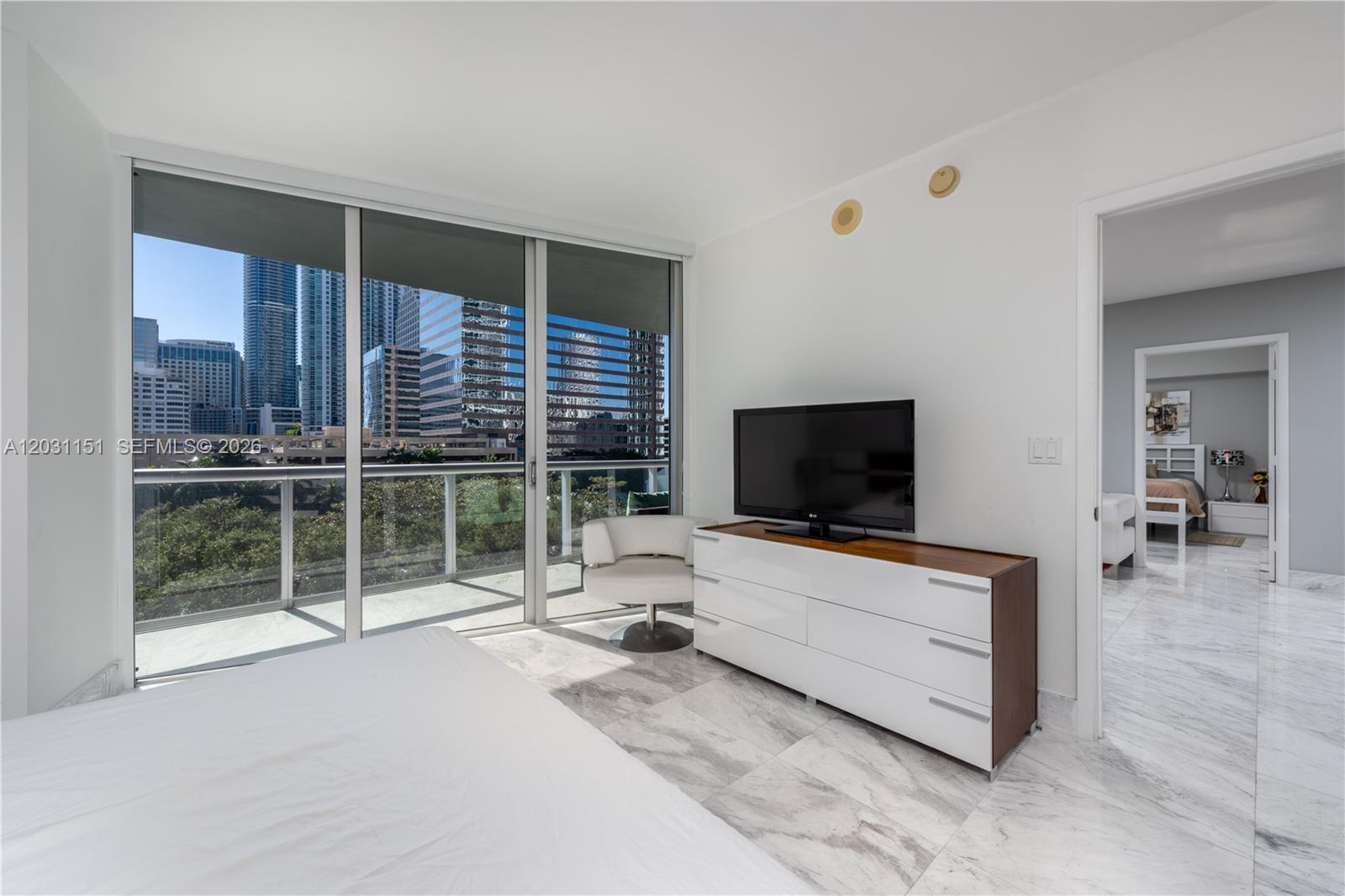 495 Brickell Avenue, Unit 705 Miami, FL 33131 - Photo 5 of 15