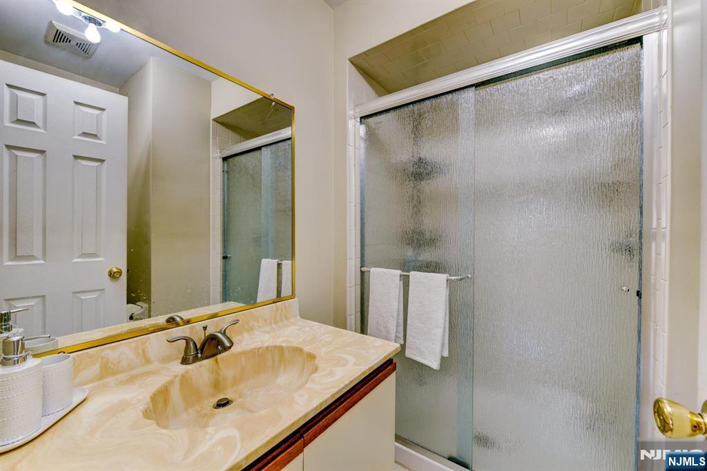 17 Independence Way Rockaway, NJ 07866 - Photo 40 of 48