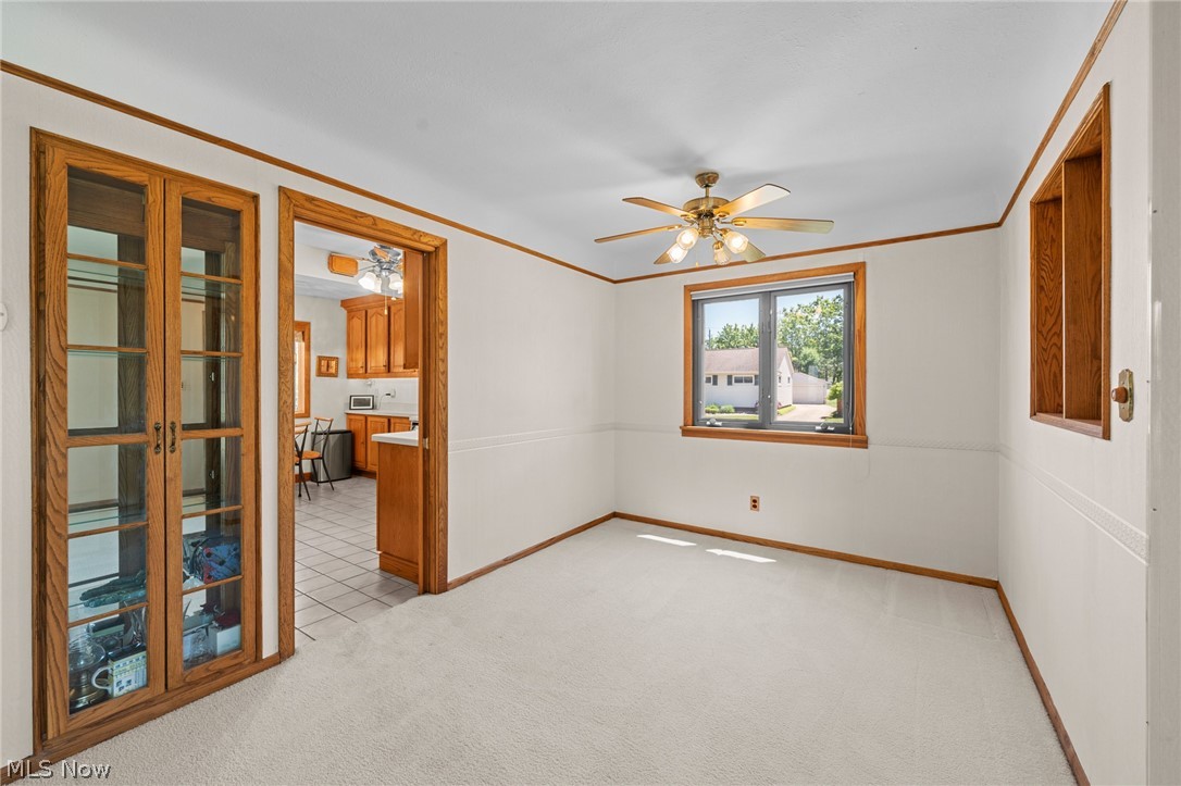 1759 Chelmsford Road Mayfield Heights, OH 44124 - Photo 6 of 39 Dining room conveniently adjacent ot the kitchen