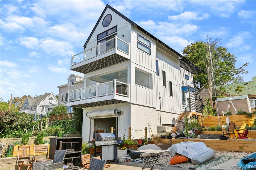 81 Rochelle Street Bronx, NY 10464 - Photo 1 of 30