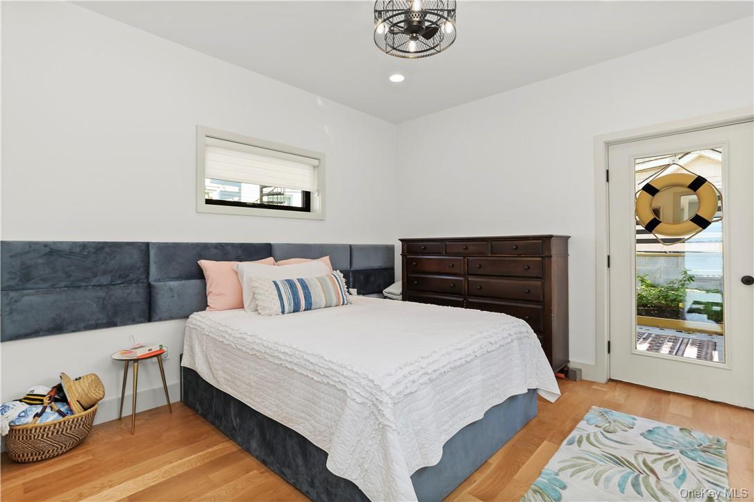 81 Rochelle Street Bronx, NY 10464 - Photo 12 of 30