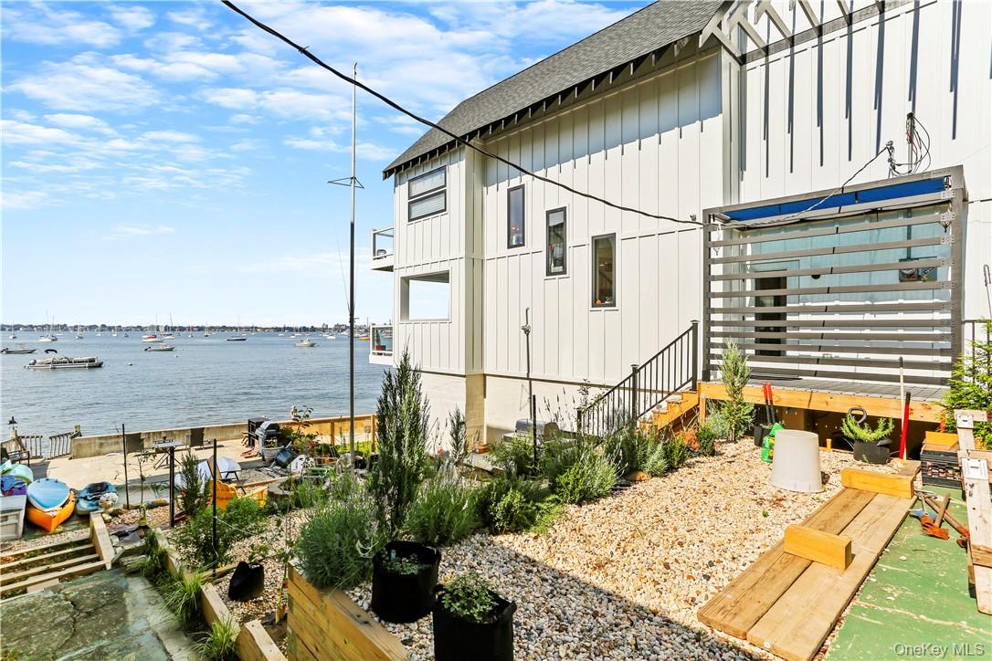 81 Rochelle Street Bronx, NY 10464 - Photo 25 of 30