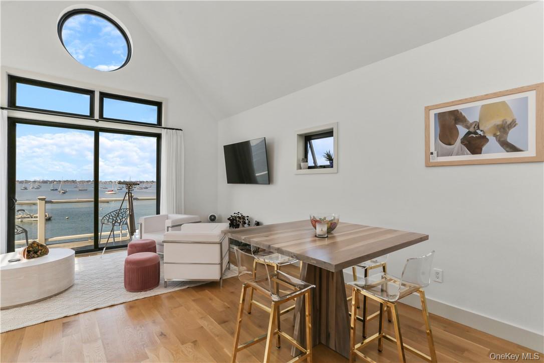 81 Rochelle Street Bronx, NY 10464 - Photo 4 of 30