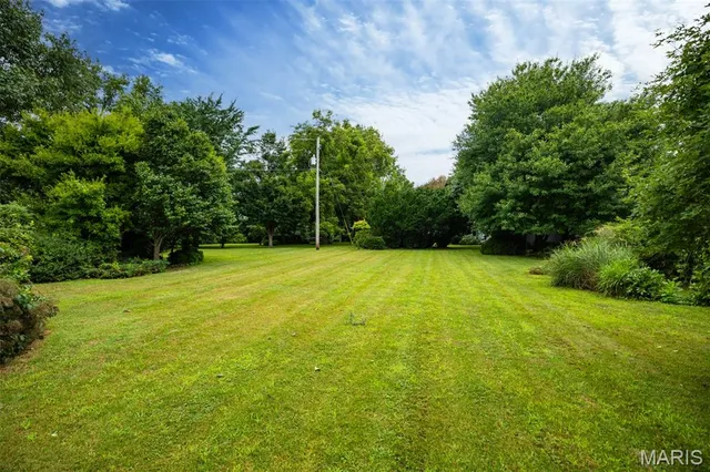 $260,000 | 20098 N Road, Raymond, IL 62560