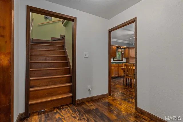 $260,000 | 20098 N Road, Raymond, IL 62560