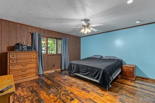 $260,000 | 20098 N Road, Raymond, IL 62560