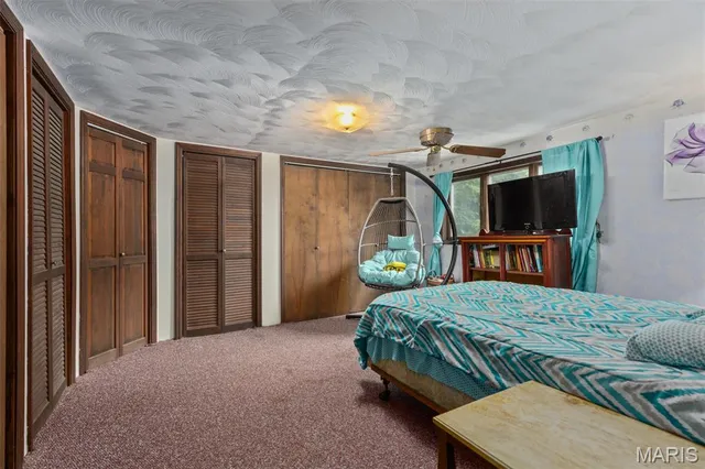 $260,000 | 20098 N Road, Raymond, IL 62560