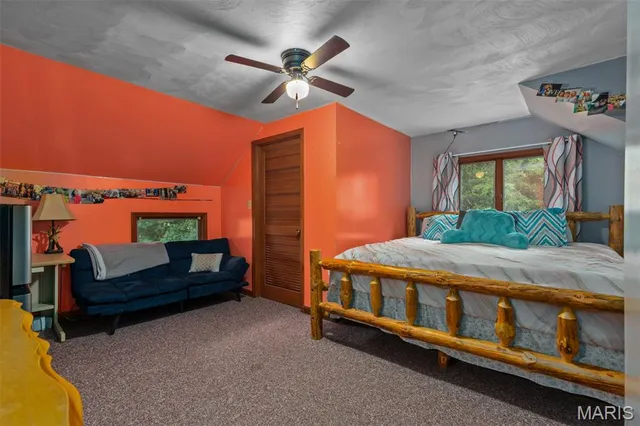 $260,000 | 20098 N Road, Raymond, IL 62560