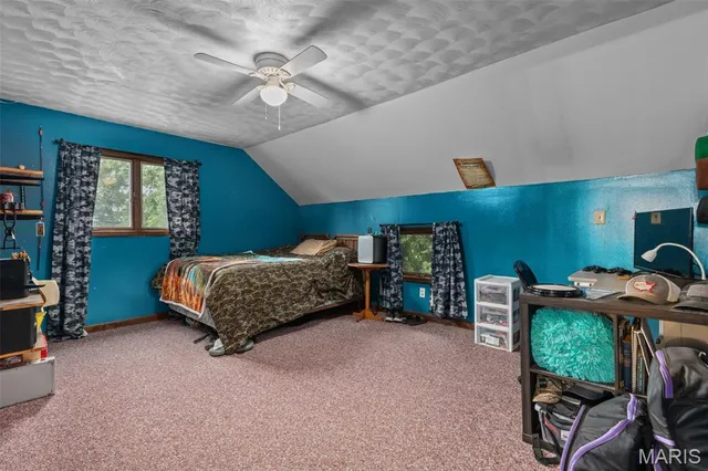 $260,000 | 20098 N Road, Raymond, IL 62560