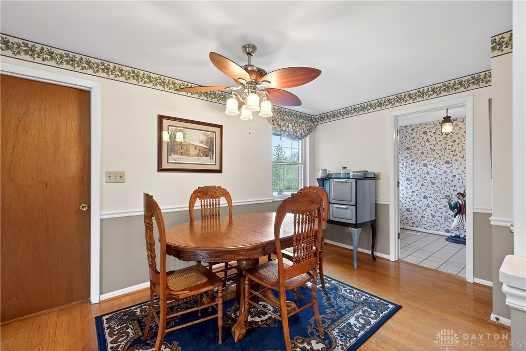 1547 Ambridge Road Centerville, OH 45459 - Photo 16 of 79