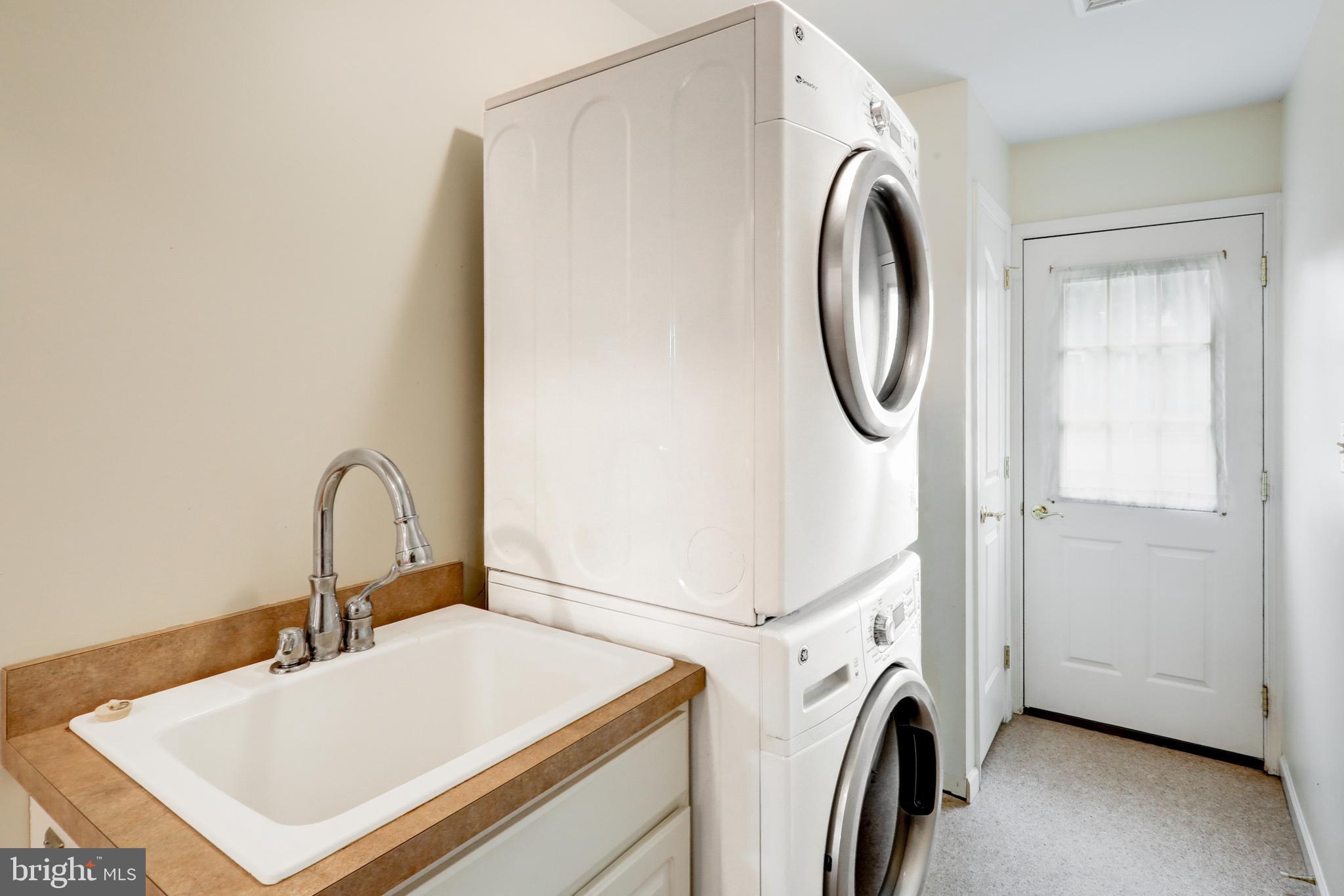 749 Heather Ridge Manheim, PA 17545 - Photo 28 of 57 Laundry Room