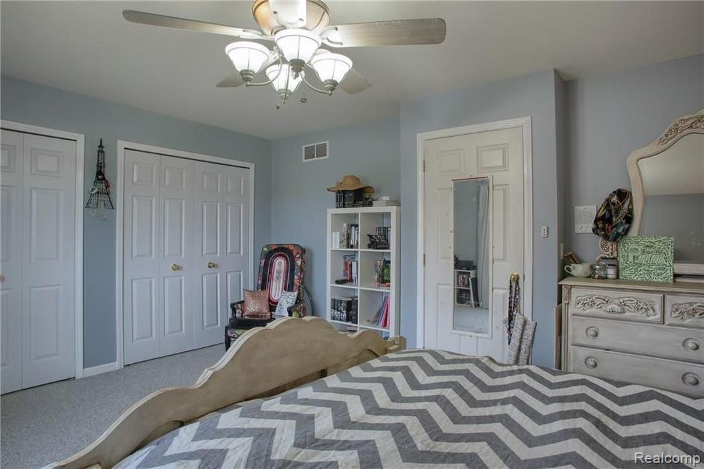 51955 Lillian Road Chesterfield, MI 48047 - Photo 24 of 33