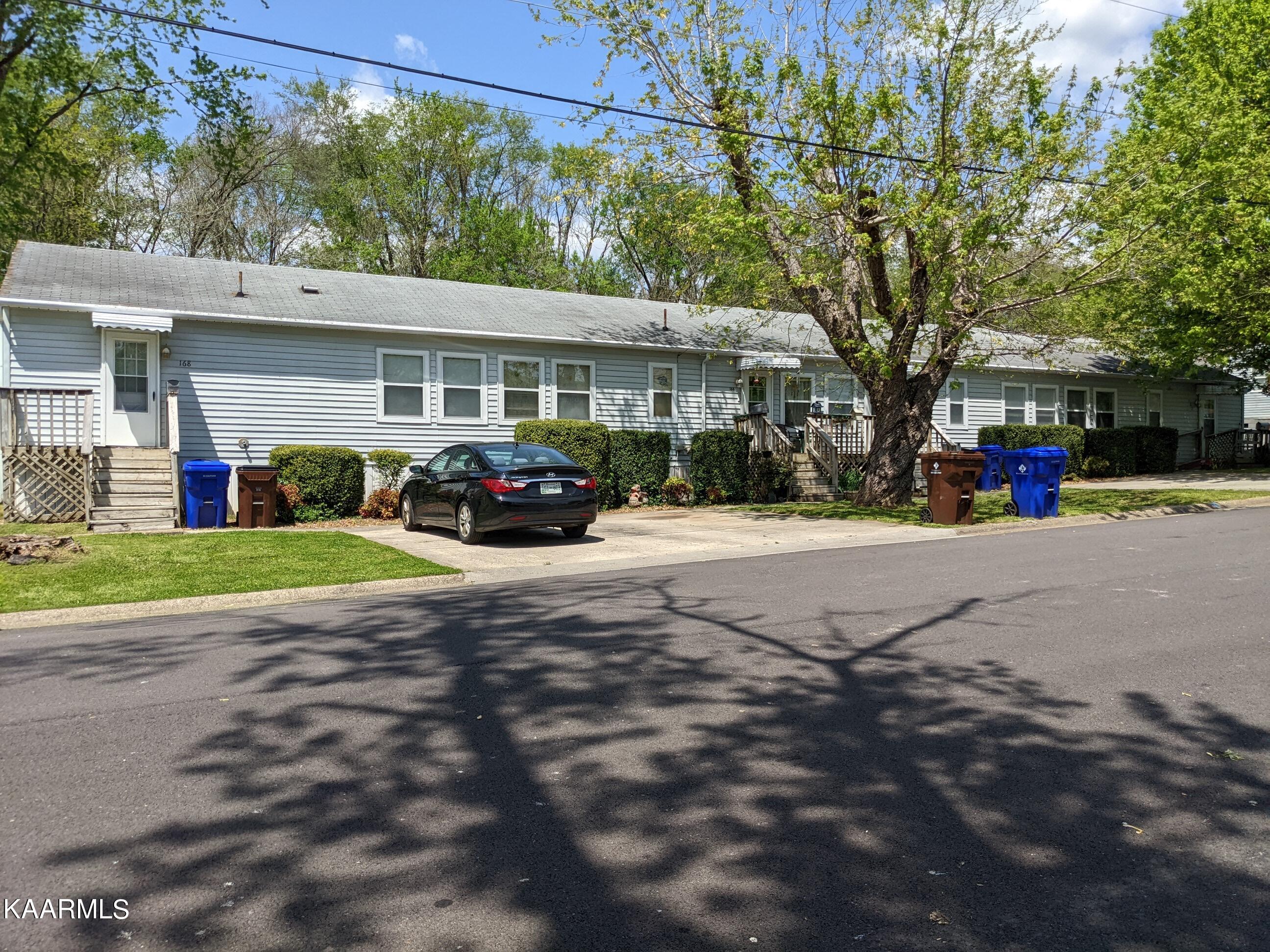 162 Latimer Road Oak Ridge, TN 37830 - Photo 1 of 18 162 front