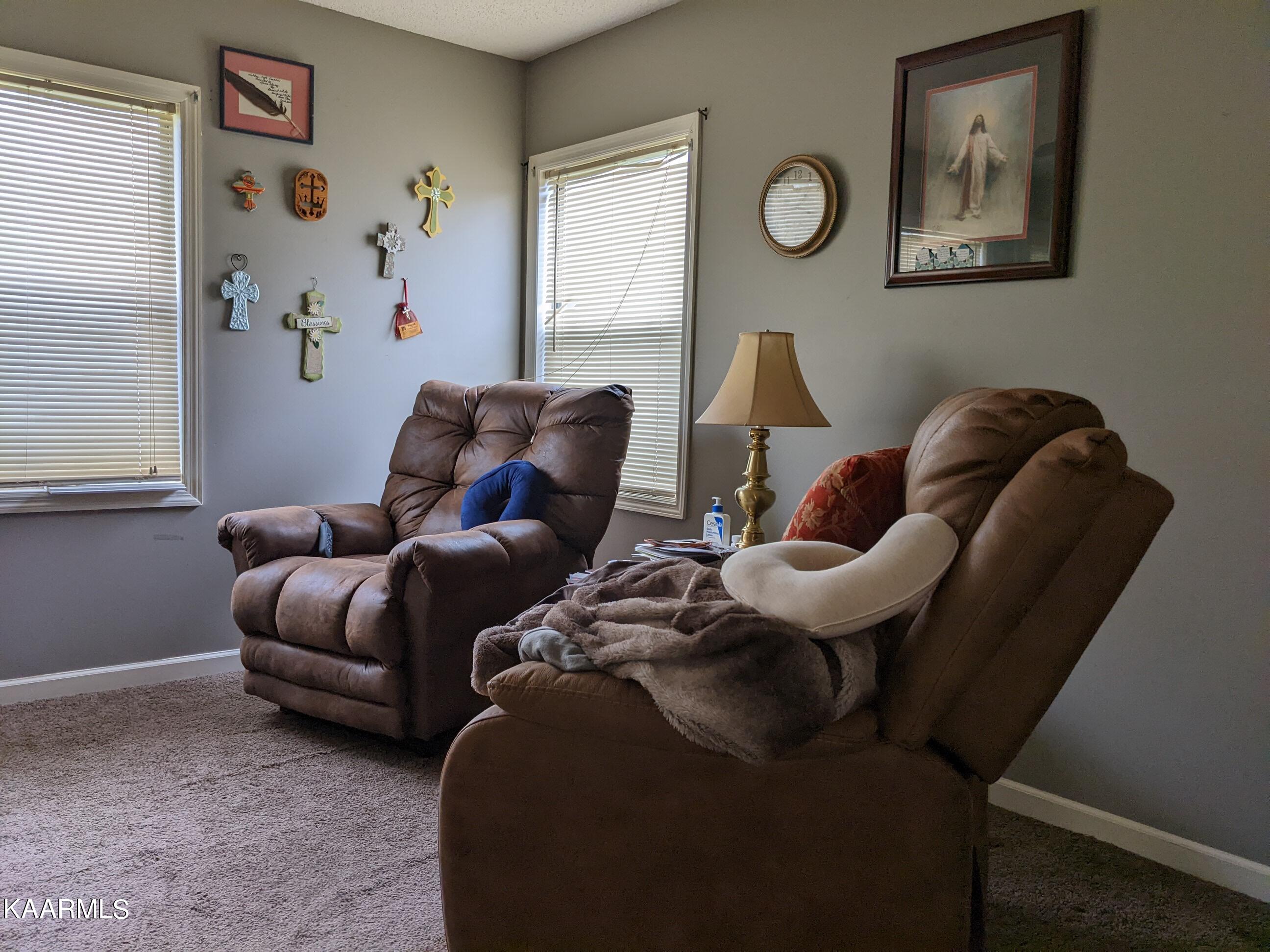 162 Latimer Road Oak Ridge, TN 37830 - Photo 8 of 18 PXL_20220402_171944048