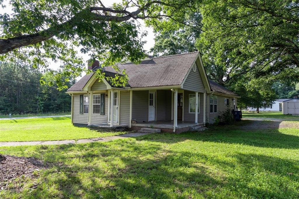 2555 Altamahaw Union Ridge Road Burlington, NC 27217 - Photo 2 of 12 Gallery Image 2