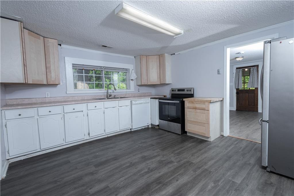 2555 Altamahaw Union Ridge Road Burlington, NC 27217 - Photo 5 of 12 Gallery Image 5