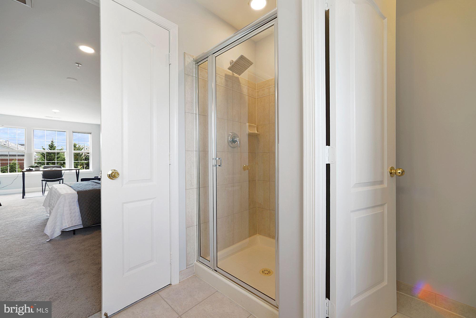 2123 Clark Place Silver Spring, MD 20910 - Photo 31 of 36 En-Suite Bath