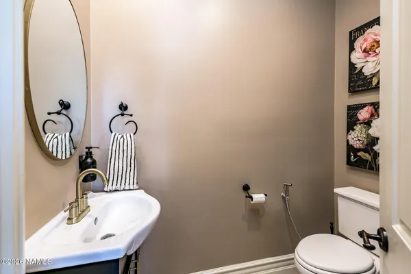 a bathroom with a toilet
